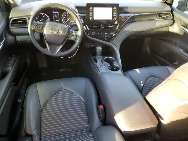 4T1G11AK3NU620886 2022 TOYOTA CAMRY - Image 8