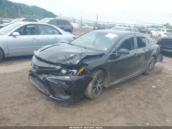 4T1G11AK3NU621892 2022 TOYOTA CAMRY - Image 2