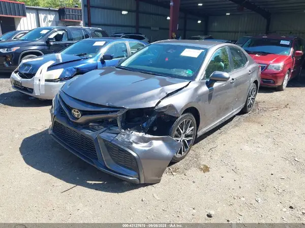 4T1G11AK3NU627448 2022 TOYOTA CAMRY - Image 2