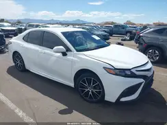 4T1G11AK3NU634450 2022 TOYOTA CAMRY