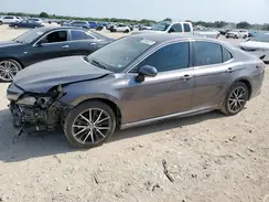 4T1G11AK3NU638613 2022 TOYOTA CAMRY