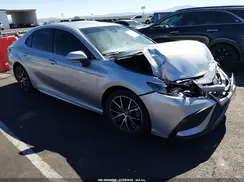 4T1G11AK3NU641110 2022 TOYOTA CAMRY