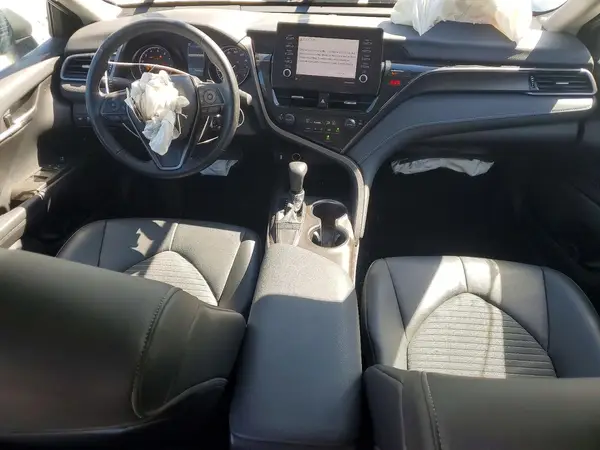 4T1G11AK3NU653483 2022 TOYOTA CAMRY - Image 8