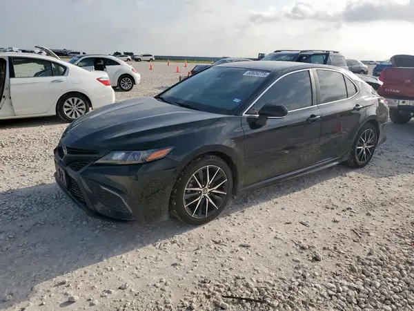 4T1G11AK3NU660952 2022 TOYOTA CAMRY - Image 1