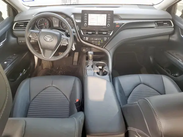 4T1G11AK3NU660952 2022 TOYOTA CAMRY - Image 8