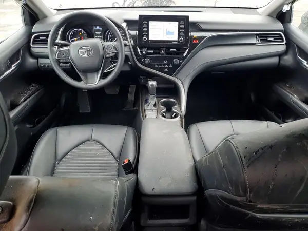 4T1G11AK3NU661941 2022 TOYOTA CAMRY - Image 8