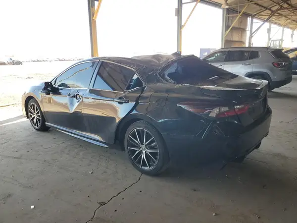 4T1G11AK3NU664029 2022 TOYOTA CAMRY - Image 2