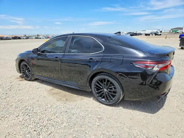 4T1G11AK3NU673605 2022 TOYOTA CAMRY - Image 2