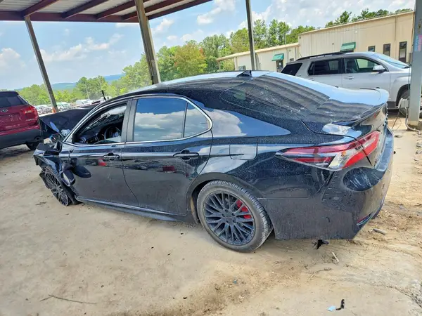 4T1G11AK3NU676360 2022 TOYOTA CAMRY - Image 2
