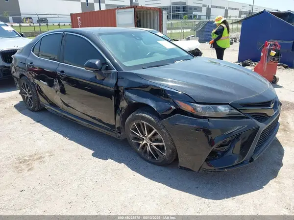 4T1G11AK3NU680389 2022 TOYOTA CAMRY - Image 1