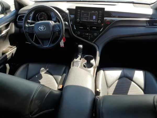4T1G11AK3NU689688 2022 TOYOTA CAMRY - Image 8