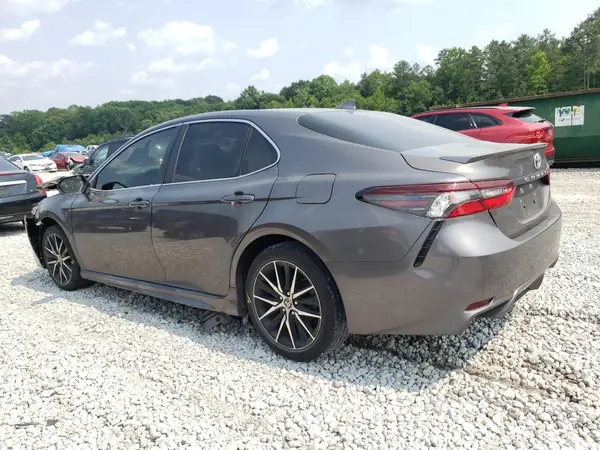 4T1G11AK3NU692929 2022 TOYOTA CAMRY - Image 2