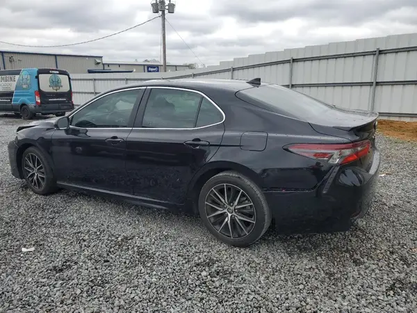 4T1G11AK3NU693921 2022 TOYOTA CAMRY - Image 2