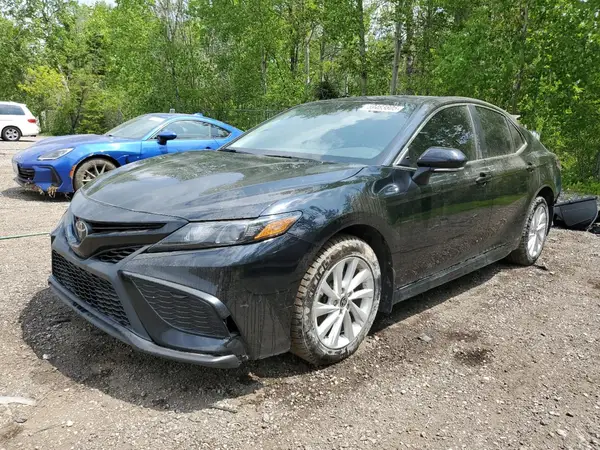 4T1G11AK3NU695281 2022 TOYOTA CAMRY - Image 1