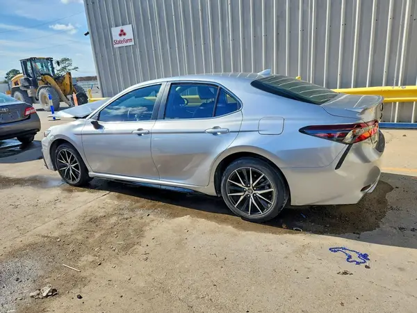 4T1G11AK3NU703508 2022 TOYOTA CAMRY - Image 2