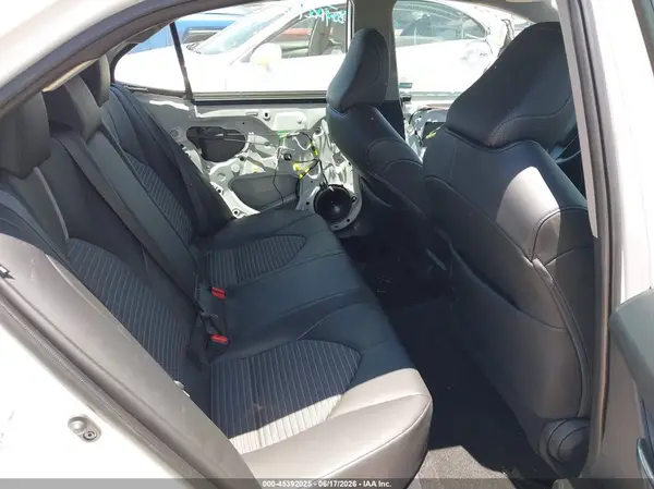 4T1G11AK3NU705579 2022 TOYOTA CAMRY - Image 8
