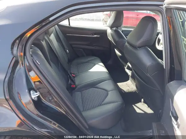 4T1G11AK3NU706585 2022 TOYOTA CAMRY - Image 8