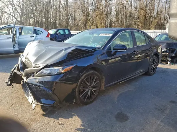 4T1G11AK3NU708160 2022 TOYOTA CAMRY - Image 1
