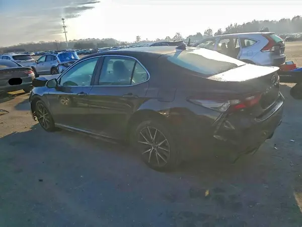 4T1G11AK3NU708160 2022 TOYOTA CAMRY - Image 2