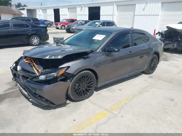 4T1G11AK3NU711382 2022 TOYOTA CAMRY - Image 2