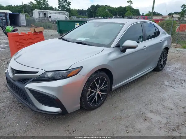 4T1G11AK3NU714427 2022 TOYOTA CAMRY - Image 2