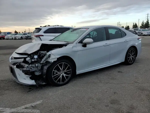 4T1G11AK3PU083049 2023 TOYOTA CAMRY - Image 1