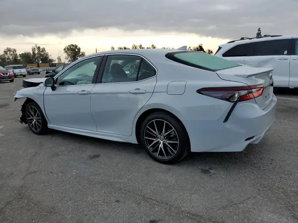 4T1G11AK3PU083049 2023 TOYOTA CAMRY - Image 2