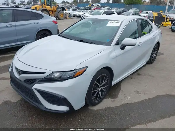 4T1G11AK3PU097324 2023 TOYOTA CAMRY - Image 2