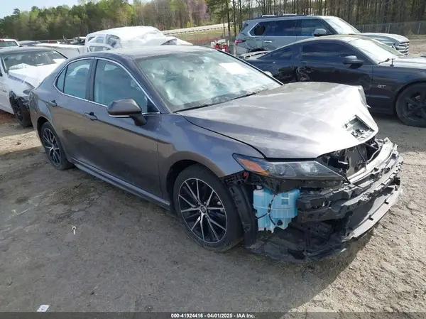 4T1G11AK3PU098408 2023 TOYOTA CAMRY - Image 1