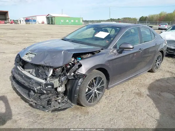4T1G11AK3PU098408 2023 TOYOTA CAMRY - Image 2
