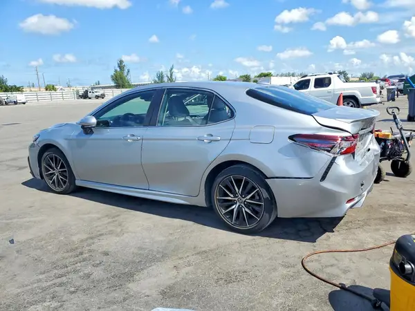 4T1G11AK3PU100464 2023 TOYOTA CAMRY - Image 2
