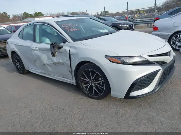 4T1G11AK3PU101713 2023 TOYOTA CAMRY - Image 1