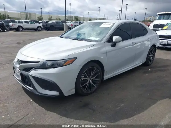 4T1G11AK3PU105230 2023 TOYOTA CAMRY - Image 2
