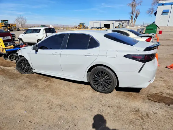 4T1G11AK3PU110461 2023 TOYOTA CAMRY - Image 2