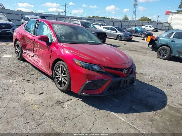 4T1G11AK3PU125820 2023 TOYOTA CAMRY - Image 1