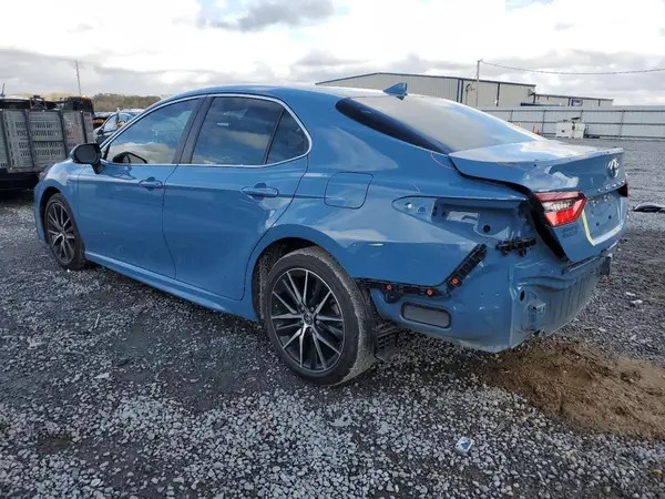 4T1G11AK3PU136865 2023 TOYOTA CAMRY - Image 2