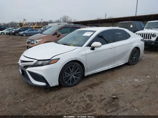 4T1G11AK3PU147381 2023 TOYOTA CAMRY - Image 2