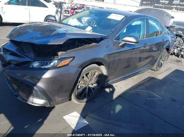4T1G11AK3PU155870 2023 TOYOTA CAMRY - Image 2