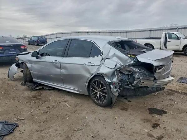 4T1G11AK3PU163032 2023 TOYOTA CAMRY - Image 2
