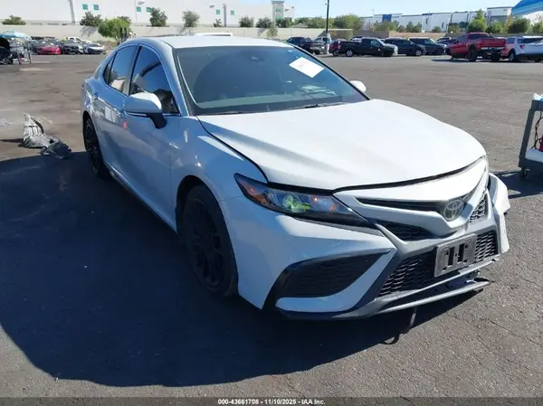 4T1G11AK3PU178078 2023 TOYOTA CAMRY - Image 1