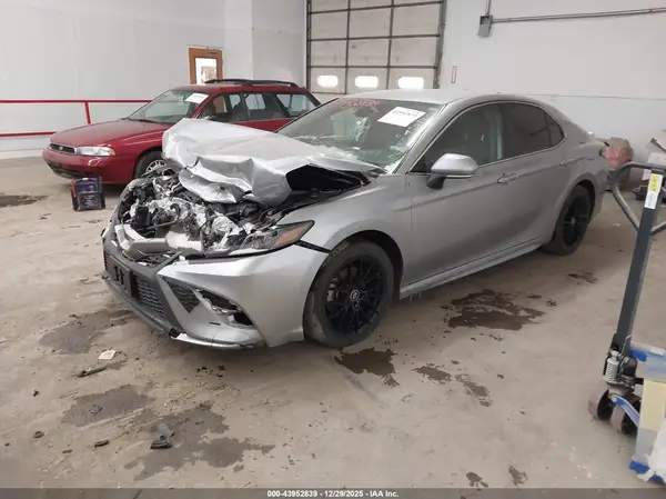 4T1G11AK3PU720747 2023 TOYOTA CAMRY - Image 2