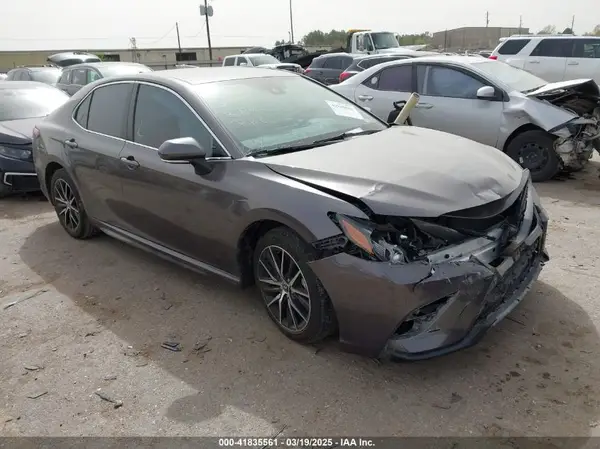 4T1G11AK3PU721350 2023 TOYOTA CAMRY - Image 1