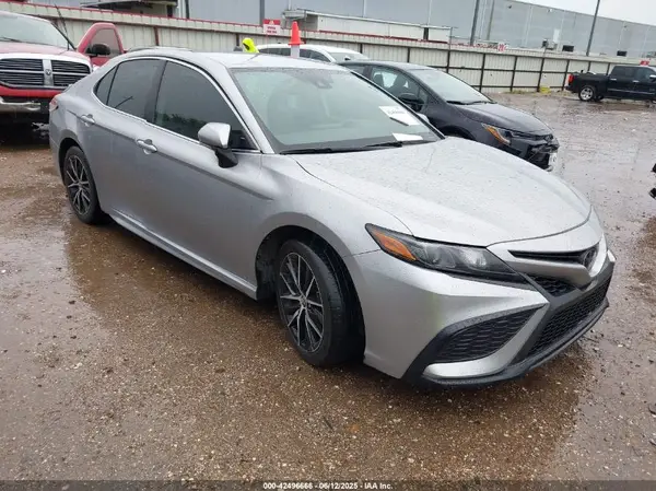 4T1G11AK3PU728427 2023 TOYOTA CAMRY - Image 1