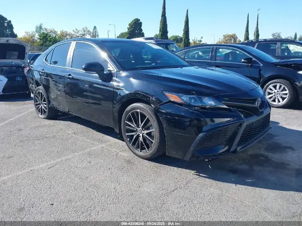 4T1G11AK3PU732557 2023 TOYOTA CAMRY - Image 1