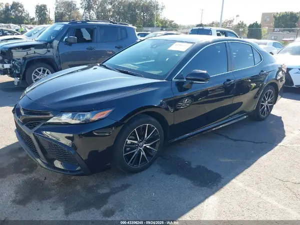 4T1G11AK3PU732557 2023 TOYOTA CAMRY - Image 2