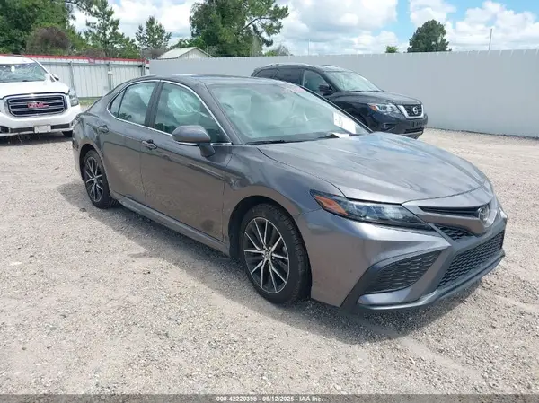 4T1G11AK3PU736513 2023 TOYOTA CAMRY - Image 1
