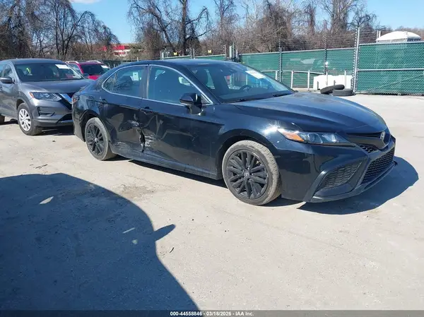 4T1G11AK3PU738438 2023 TOYOTA CAMRY - Image 1