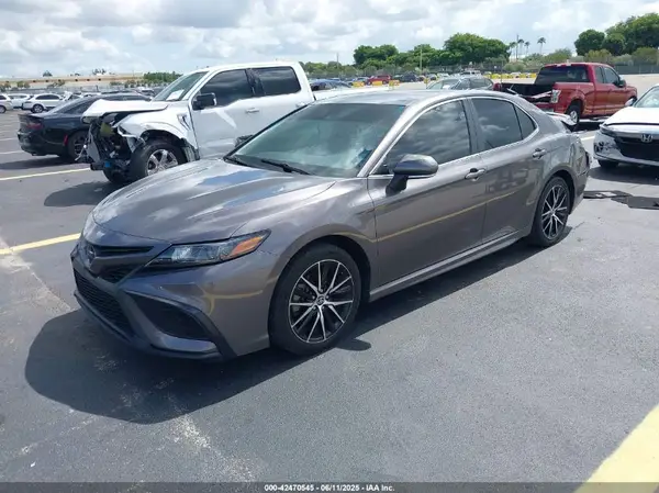 4T1G11AK3PU738763 2023 TOYOTA CAMRY - Image 2