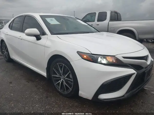 4T1G11AK3PU744885 2023 TOYOTA CAMRY - Image 1