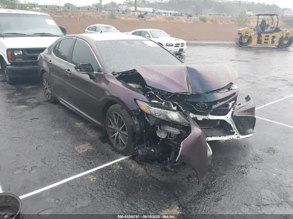 4T1G11AK3PU753019 2023 TOYOTA CAMRY - Image 1